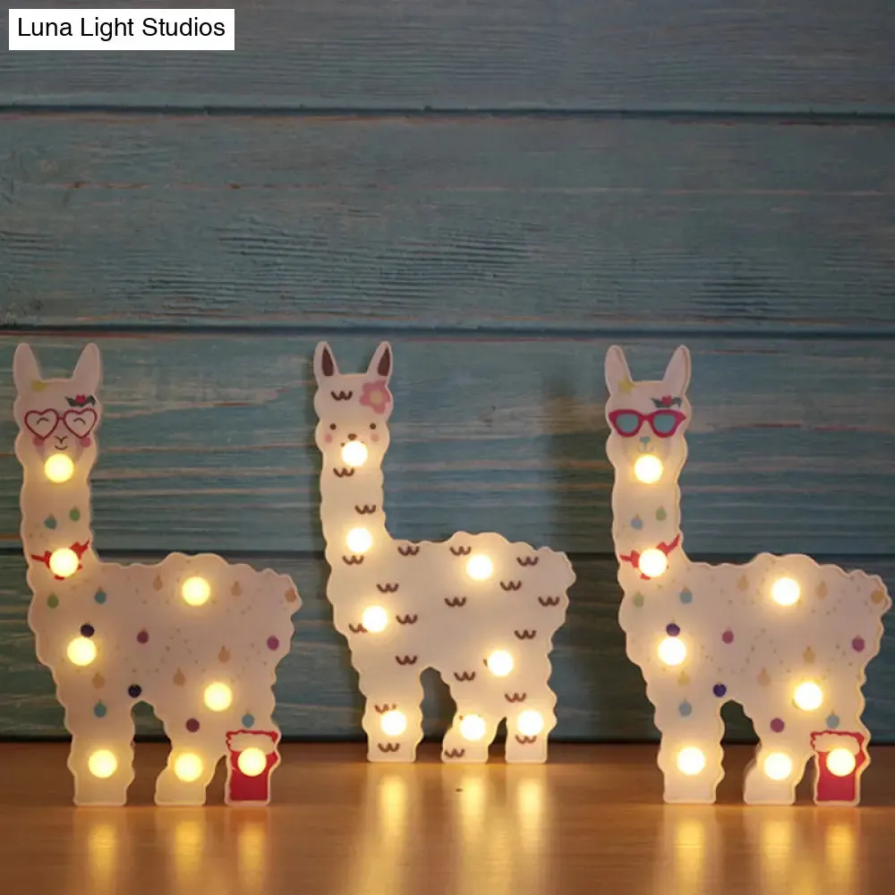 Alpaca LED Wall Night Lamp for Girls' Room - Battery Operated and Contemporary Design