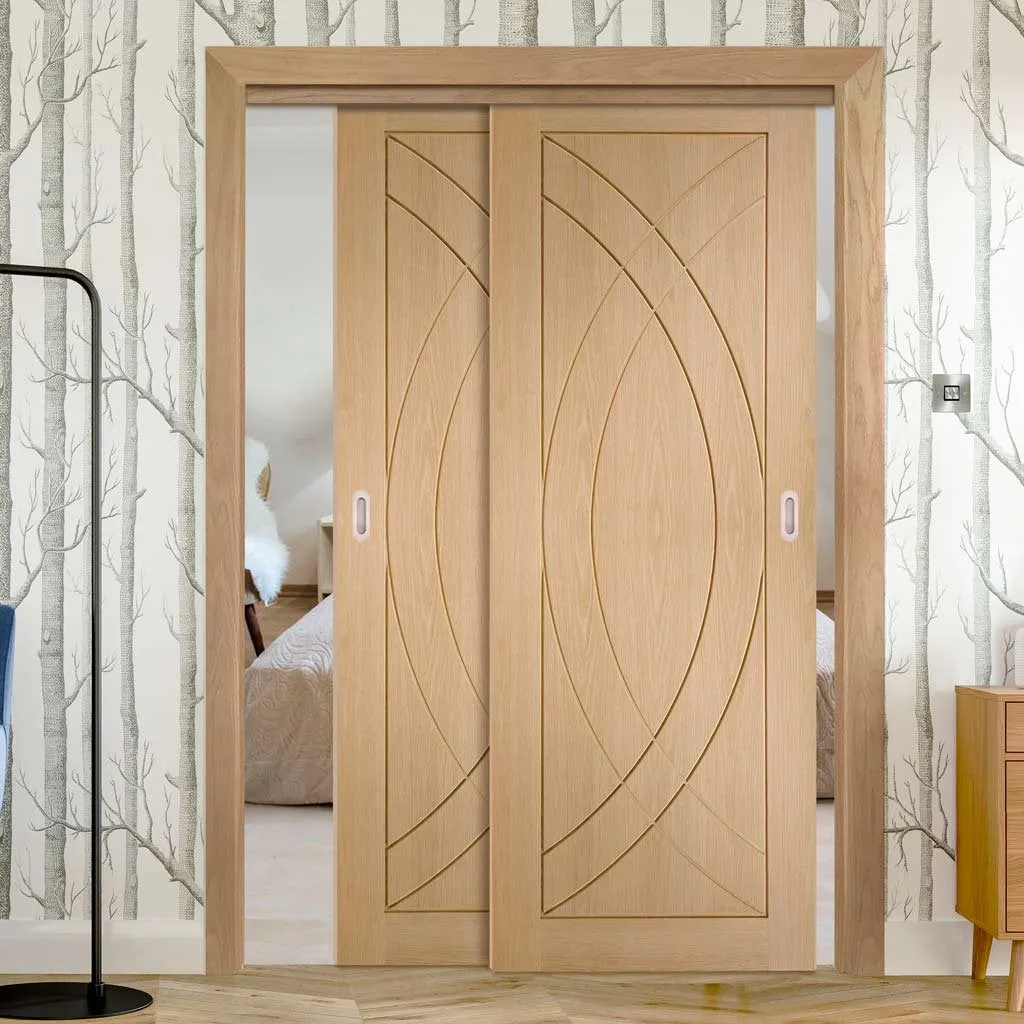 Bespoke Pass-Easi Treviso Oak Flush - 2 Sliding Doors and Frame Kit