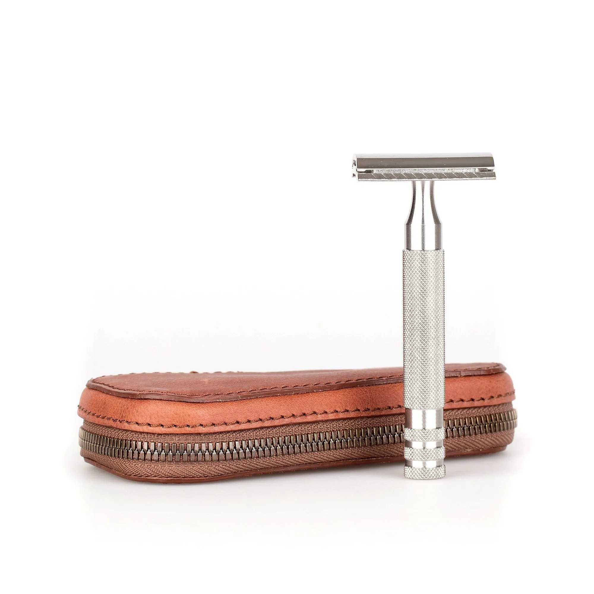 Fendrihan Leather Zip Safety Razor Case by Ruitertassen and Fendrihan Stainless Steel Razor, Save $10