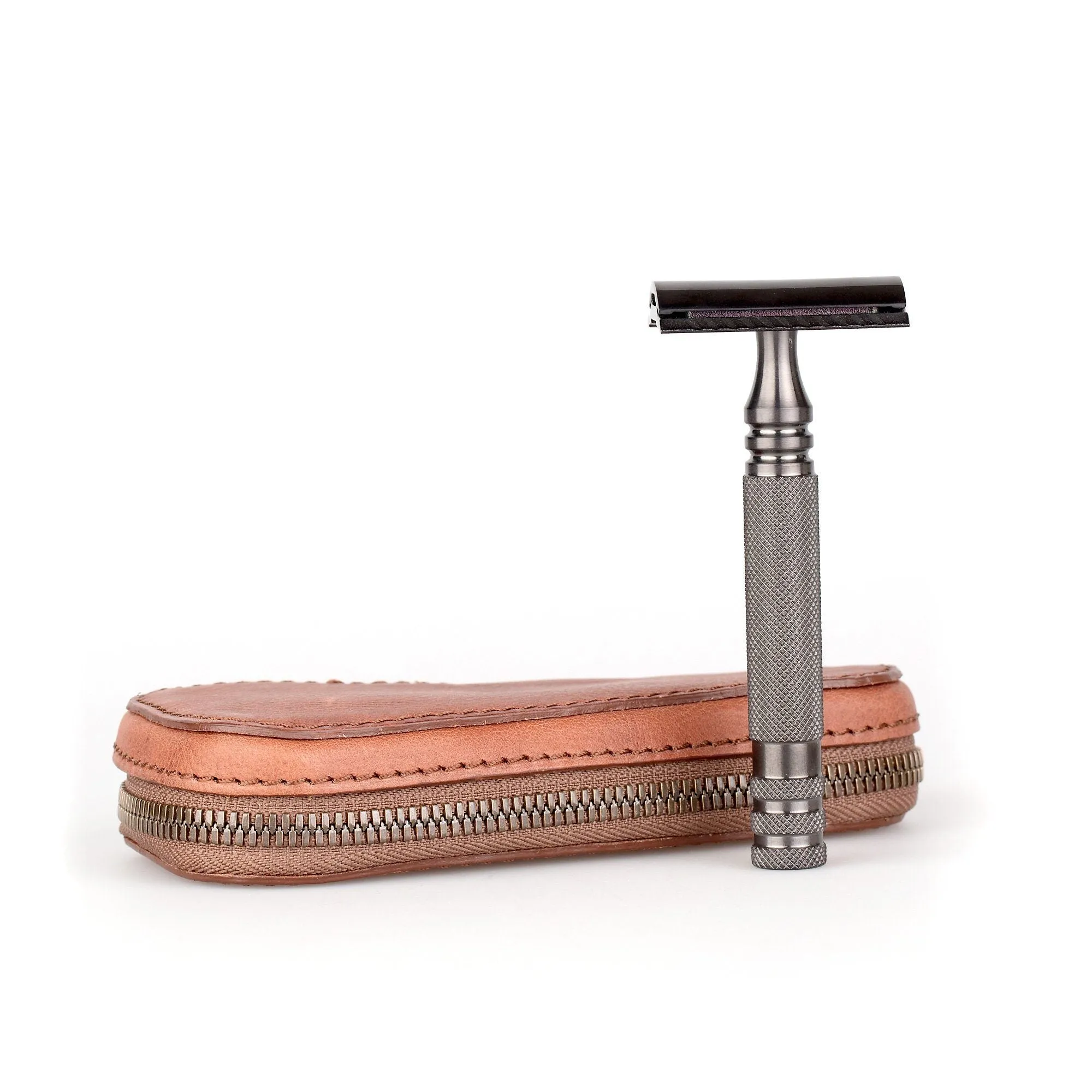 Fendrihan Leather Zip Safety Razor Case by Ruitertassen and Fendrihan Stainless Steel Razor, Save $10