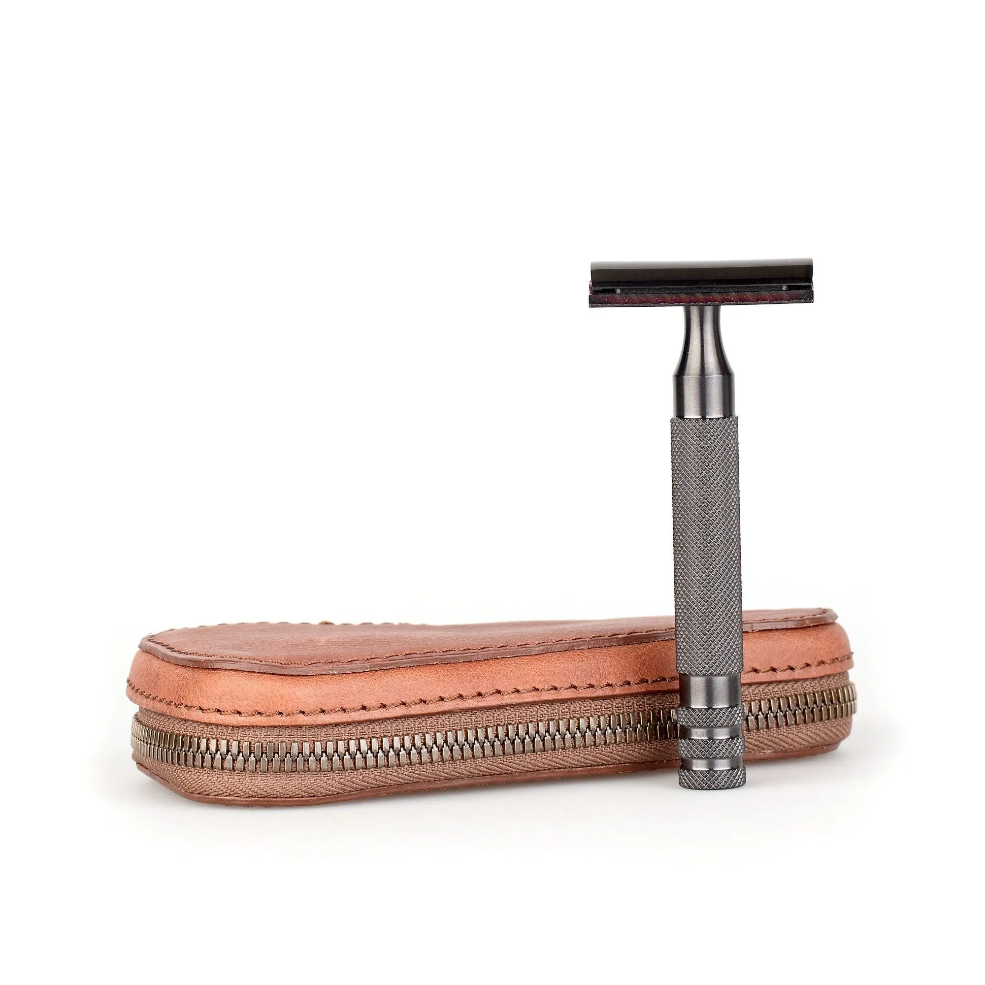 Fendrihan Leather Zip Safety Razor Case by Ruitertassen and Fendrihan Stainless Steel Razor, Save $10