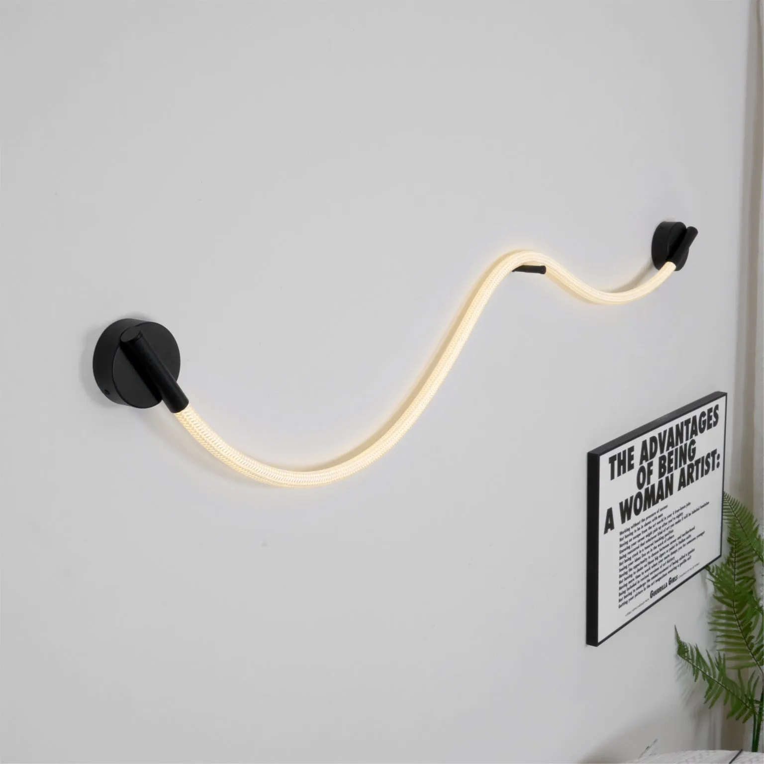 Flecto Tube Wall Lamp