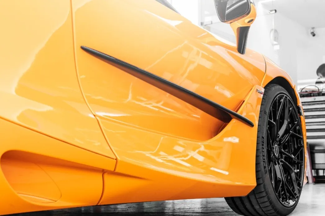 Future Design Carbon Fiber Side Door Blades for McLaren 720S