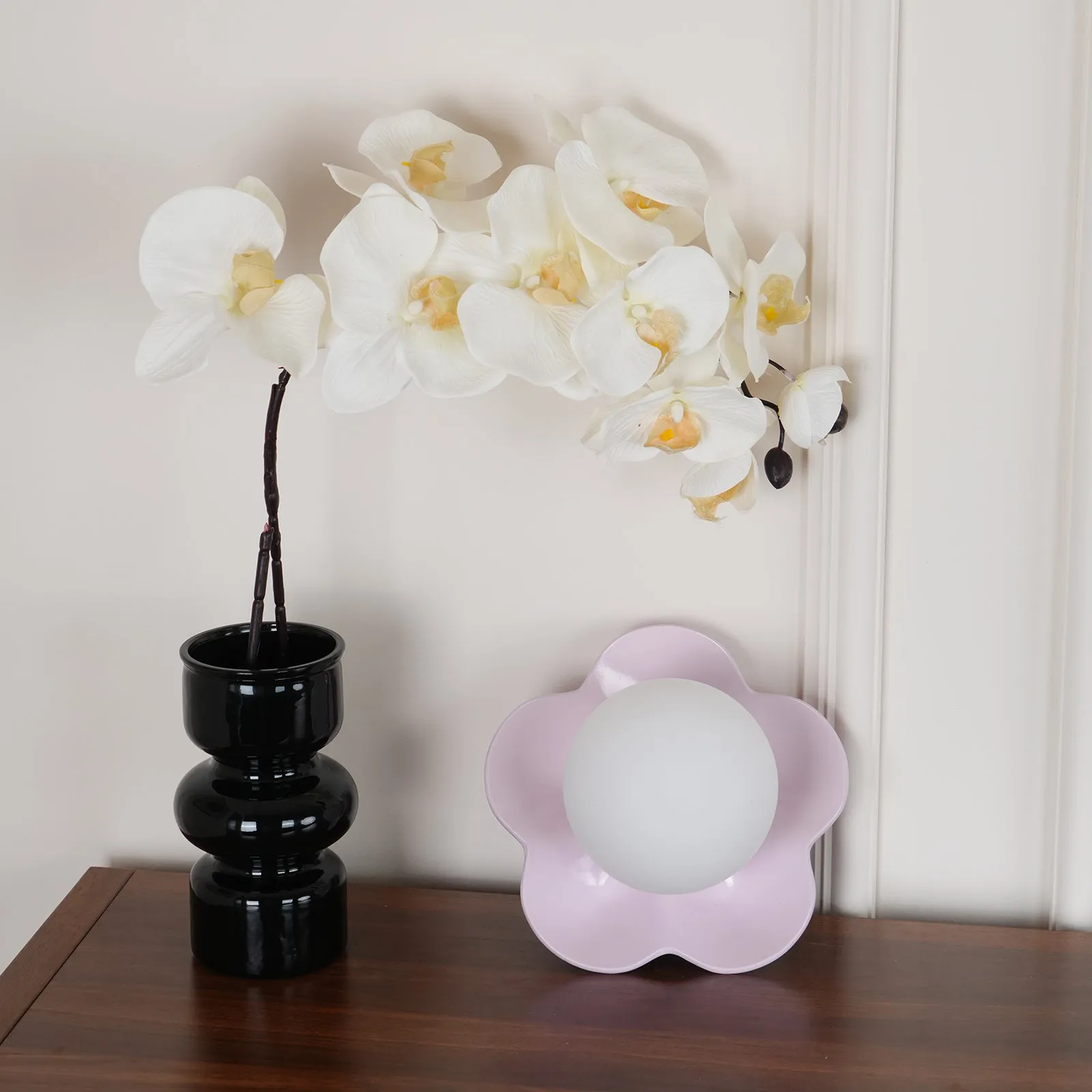 La Fleur Wall Lamp