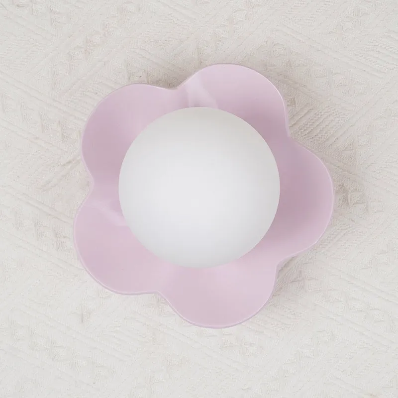 La Fleur Wall Lamp