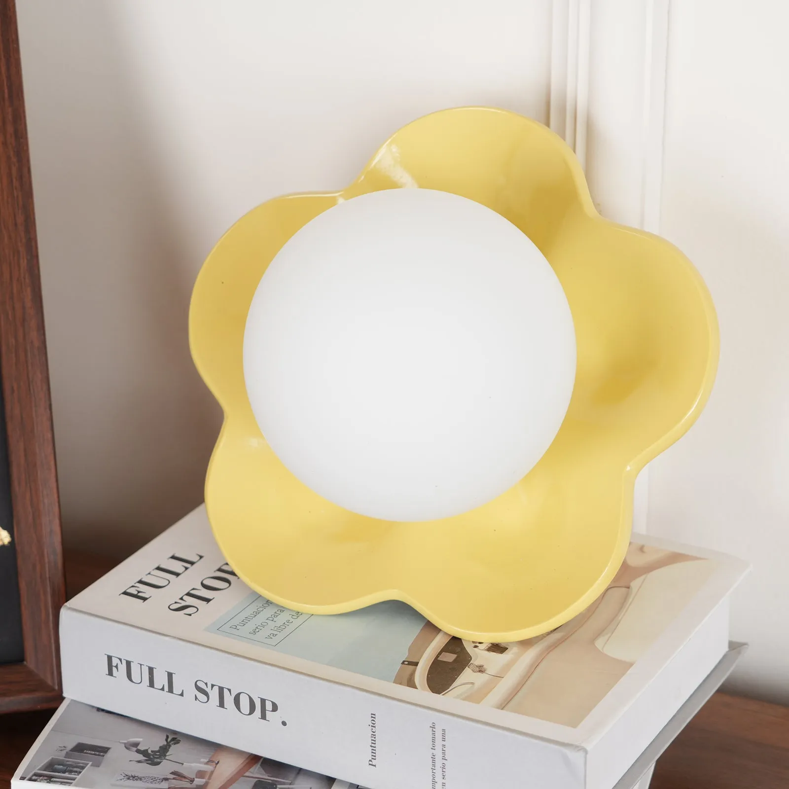 La Fleur Wall Lamp