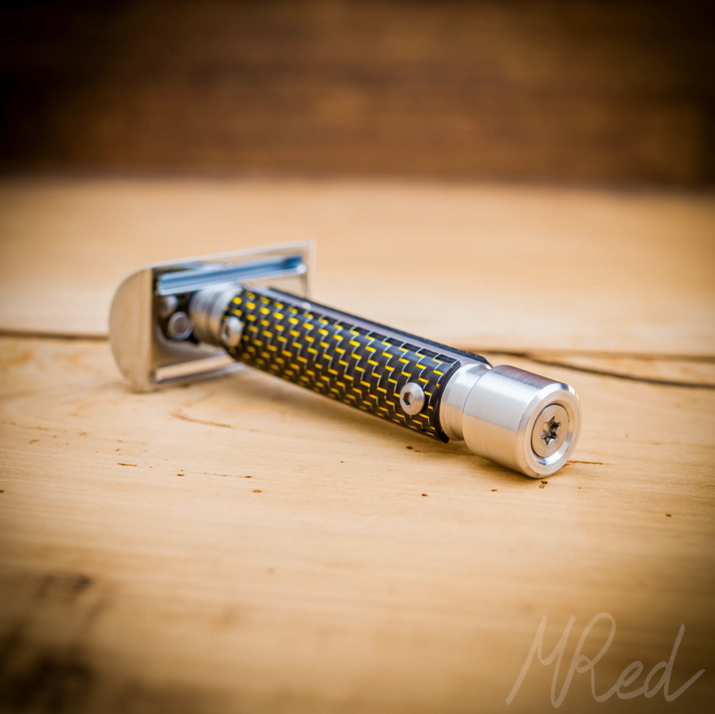 MRed - Carbon Fiber, Aluminum and Stainless Steel Double Edge Safety Razor