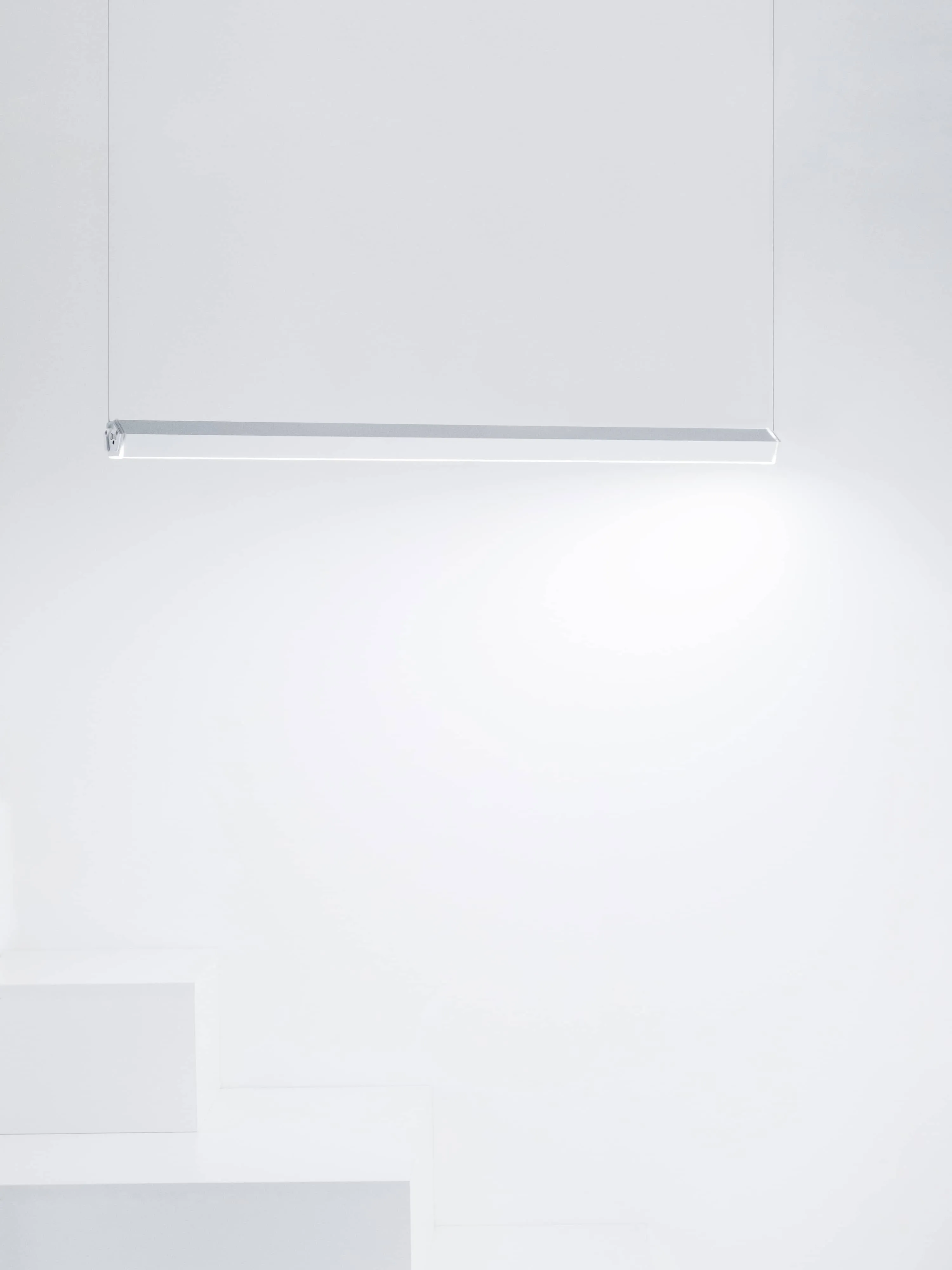 Pencil Light - Horizontal Suspension